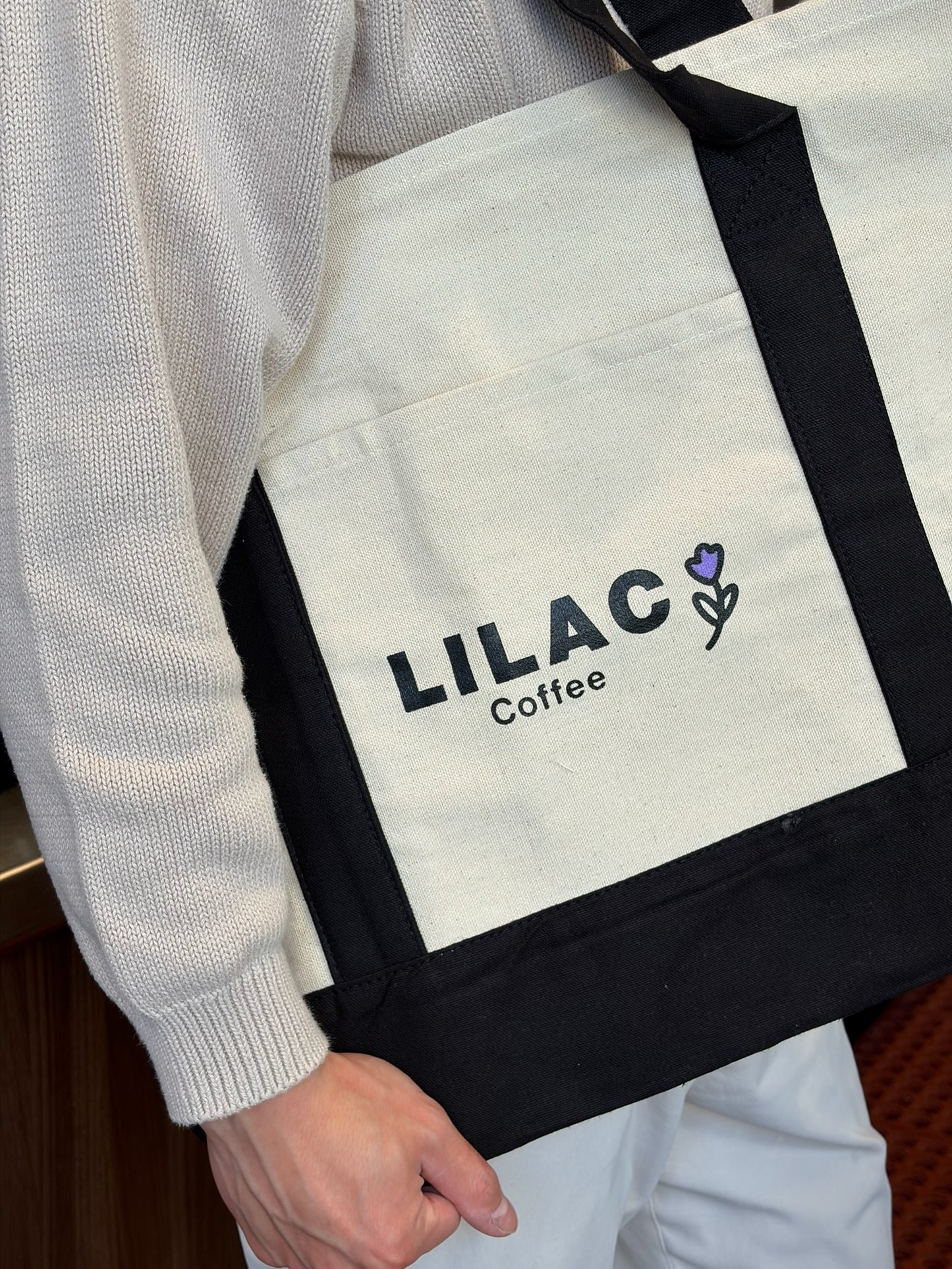 The Lilac Tote image 3